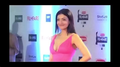 Cant Controlandhot And Sexy Indian Actresses Kajal Agarwal Showing Her