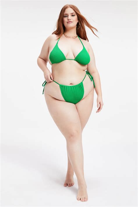 poussière tuile occidental plus size curvy model bikini adaptation excessif se blottir