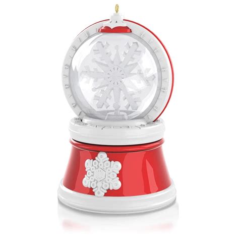 2015 Happiness Makes Magic Hallmark Keepsake Ornament Hooked On