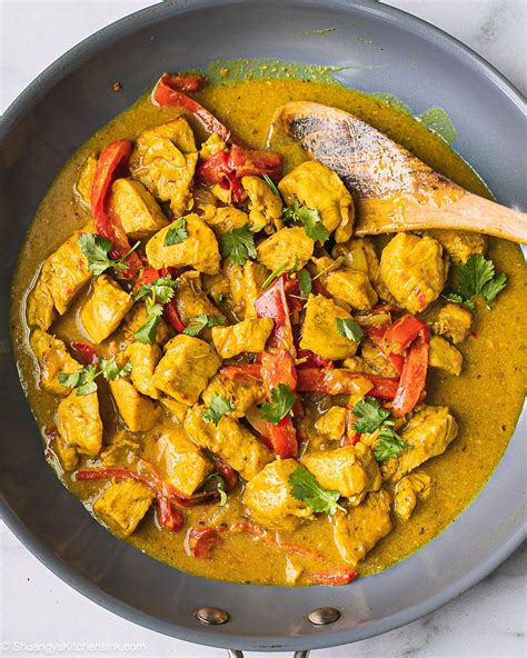 Crockpot Thai Coconut Curry Chicken Whole30 Shuangys Kitchensink