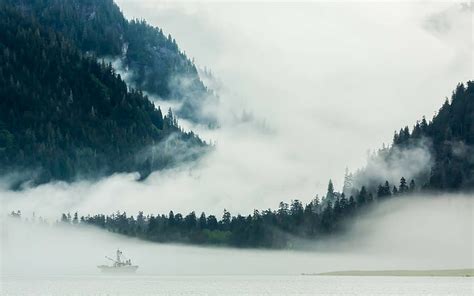 Fotografía Paisaje Naturaleza Montañas Niebla Bosque Lago Barco Isla