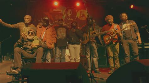 The Wailers Uk Tour Performing Songs From Legend All Music Magazine