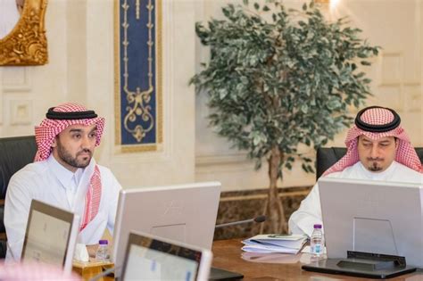 يتيح تطبيق نتائج الدوري السعودي الممتاز للأندرويد لكل عشاق الكرة السعودية متابعة المسابقة و الحصول على: الفيصل يلتقي رؤساء الأندية - أخبار السعودية | صحيفة عكاظ