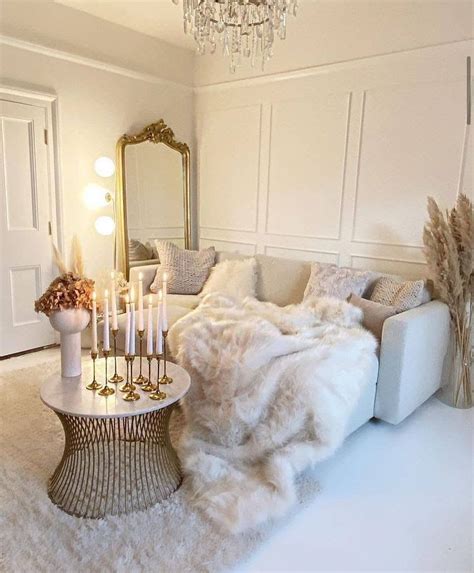 15 Decor Ideas For A Glam Living Room Storynorth Classy Living Room