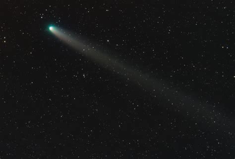 Theres A Comet Passing By Earth Heres How To See It Beautiful