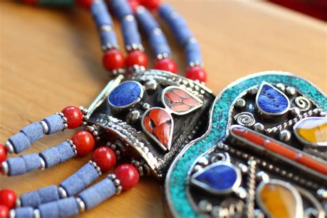 vintage nepal necklace xl statement jewellery coral turquoise nepali buddhist