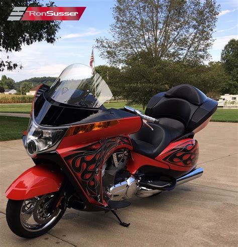 2013 Victory Motorcycles Arlen Ness® Victory Vision Tour 039200 2994