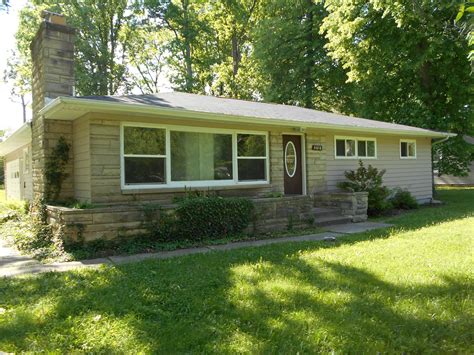 Fort wayne property management experts. Estate Size Wooded Setting with Private Patio Fireplace ...