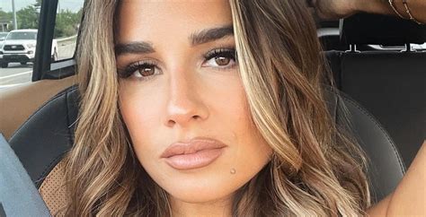 Jessie James Decker Shocks With Snaps Of Her Hot Mama