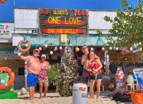 Beach Bar Pic Of The Week One Love Bar And Grill Jost Van Dyke