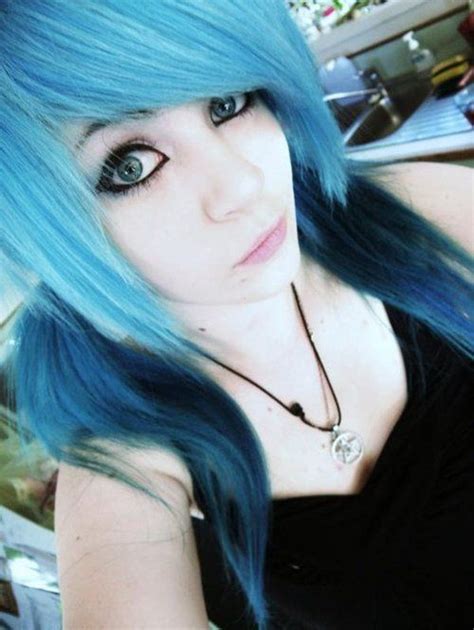 Emo Girl Blue Hair Emo Girl Blue Hair Blue Eyes Emo Girls Emo Scene Hair Scene Hair