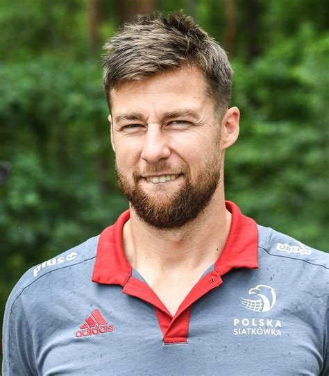 Prawda siatki.he was talking about many topics such as challenges of the starting season, competition for a place in the starting six and schedule of international matches. Michał Kubiak - Super Express