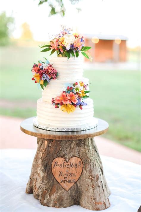 A wide variety of country wedding cakes options are available to you, such as material, feature, and certification. DIY Wedding | Wedding cake rustic, Wedding cake stands ...