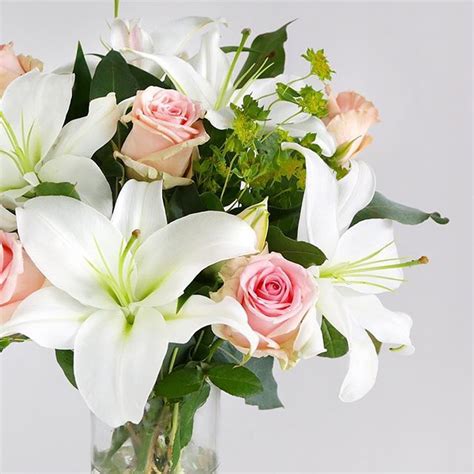 A Classic Arrangement Of Finest Pink Sweet Dolomitti Roses And Oriental