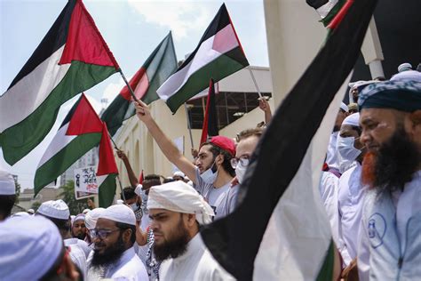 Thousands Of Bangladeshi Muslims Rally Against Israel