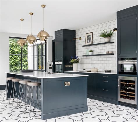 Many homeowners opt to build kitchen cabinets as part of their renovations in order to achieve a even without a major renovation, adding new cabinets can change the overall feel of the room. 20 Spectacular Industrial Kitchen Designs That Will Get ...