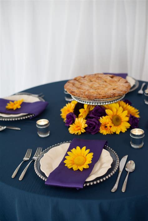 We have only 131 days until pi day! There's no better way to celebrate Pi Day then with pie! Add round flowers to your tablescape ...