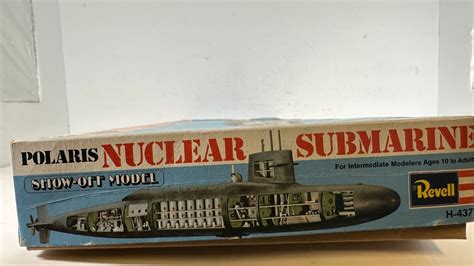 Revell H 437 1260 Scale Polaris Nuclear Submarine Cutaway Show Off