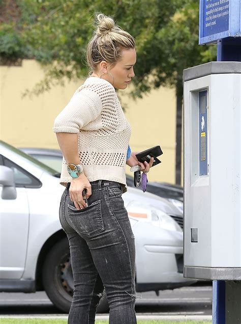 Hilary Duff In Ripped Skinny Jeans Stops By Coffee Bean In West