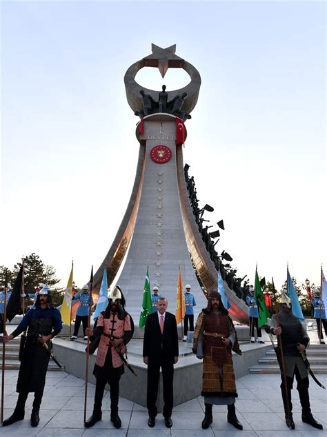 Turkish President Erdogan erects image of a revived Ottoman Empire ...