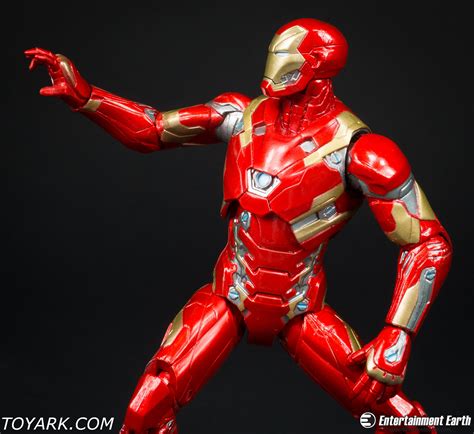 It is the first armor to feature the new female artificial intelligence/a.i. Iron Man Mark 46 Marvel Select Photo Shoot - The Toyark - News