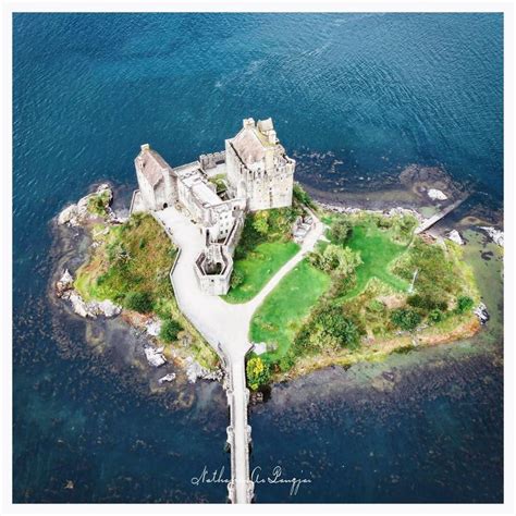El Castillo De Eilean Donan Es Uno De Los Castillos Famosos De Escocia