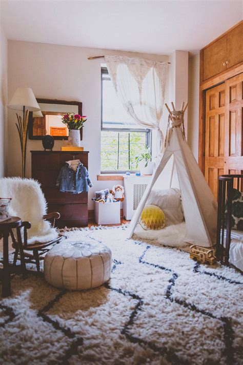 These cute, rustic mountains are great for hiker in your family or even for a woodland themed nursery or kid's room! 10 Nursery Trends for 2015 - Project Nursery