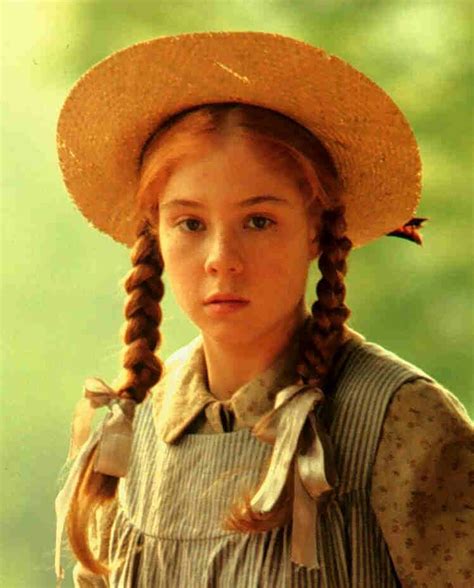 Set at the end of anne of green gables. Word Spelunking: FLASHBACK FRIDAY: ANNE OF GREEN GABLES {1}