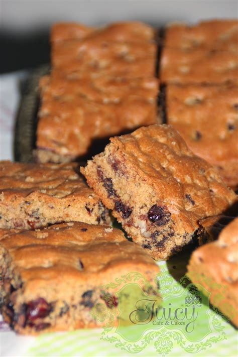 Preheat oven to 325 degrees. JUICY CAFE: CONGO BARS