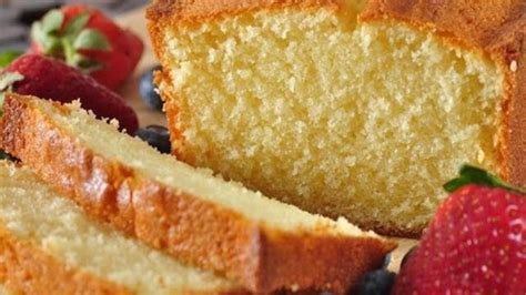 This perfect sponge cake is made in the most classic way! Lemon Pound Cake | Pound cake recipes, Cake recipes ...