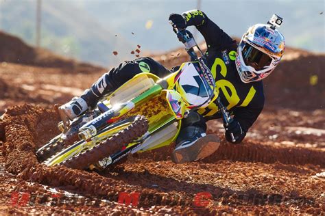 Pretending you have superpowers and can fly. 2015 Yoshimura Suzuki | James Stewart Photo Shoot (Wallpaper)