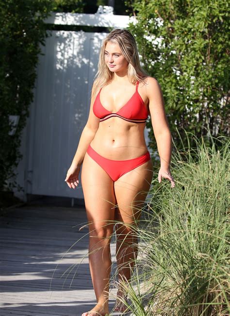 Iskra Lawrence Sexy 94 Photos Thefappening
