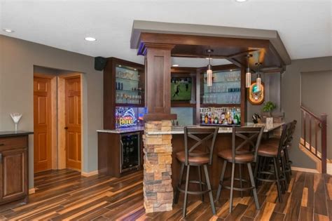 Installing a few kitchen cabinets in the basement is the perfect way to create a bar that is efficient in size and available space. 18+ Small Home Bar Designs, Ideas | Design Trends ...