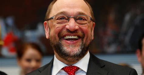 Und so dürfte es hier vor allem um autosuggestion gehen. SPD-Vorstand nominiert Schulz als Kanzlerkandidaten ...