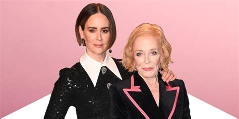 These boys and girls come in all shapes and sizes, but what they all have in common is that they're all men and women that. Sarah Paulson (Ratched) brise le tabou de la différence d'âge dans le couple - Cosmopolitan.fr