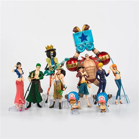 In an attempt to get luffy to stop beating up his father, helmeppo threatens to shoot coby. Aliexpress.com : Buy 10pcs/set Anime One Piece TOY New ...