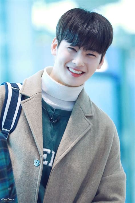 He is a member of the boy group astro and a former member o. Cha Eun Woo Cute - Korean Idol