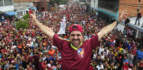 Avanzan elecciones parlamentarias en venezuela. Elecciones en Venezuela: los más extravagantes candidatos ...