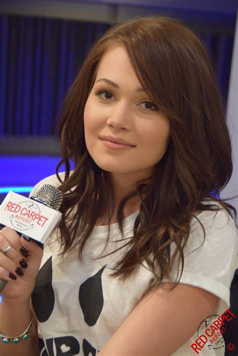 Kelli Berglund On Set With Cast Of Disney Xds New Series Lab Rats