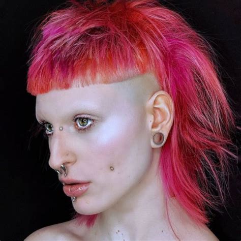 These haircuts are perfect for those who have square faces, oval faces, long or short hair, and lots of other face shapes. Hair Trend Alert: 7 Mullet Haircuts For Women To Try Right ...
