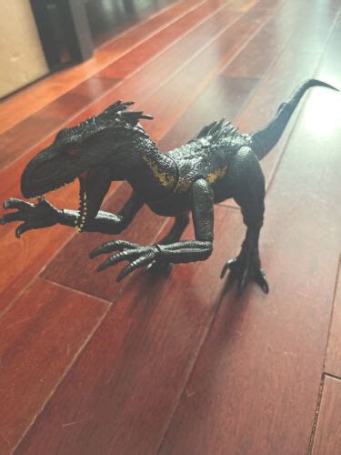 Jurassic World Indoraptor Mattel 16 Action Figure Black Gold Dinosaur Toy 4621275374
