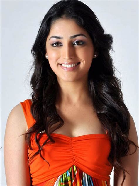 Sharing a picture from the intimate wedding ceremony, she wrote: Actress Yami Gautam 2016 Latest HD Gallery | Gethu Cinema