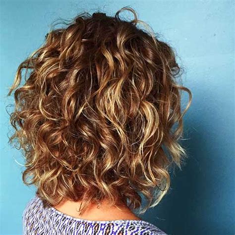 Curly hairstyles give an original and trendy look to women's personality. 30 Best Short Layered Hairstyles | Short Hairstyles ...