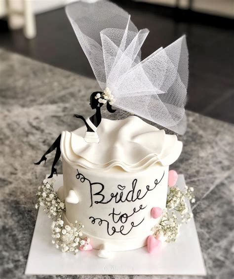 Gorgeous And Fun Bachelorette Party Cake Ideas For Brides