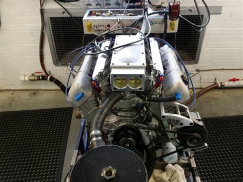 Holden V S S Engine Efi Vs Carb Induction Come Racing