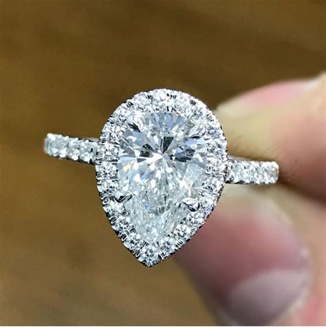 Stunning Pear Shaped Diamond Engagement Rings The Glossychic