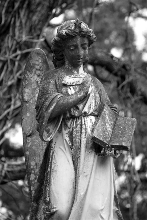 Angel Oakwood Cemetery Austin Tx Cecily Johnson Flickr
