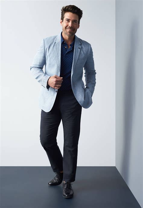 The polo shirt has not only become a staple requirement in most men's wardrobes but, over time, has also earned its place as a fashion classic. The polo shirt is one of the most functional pieces in any ...