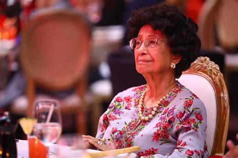 Siti hasmah binti haji mohamad ali is the wife of the 4th prime minister of malaysia, tun dr. The Tun Dr Siti Hasmah Award, Recognising Outstanding ...