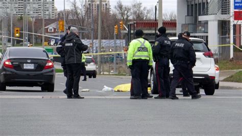 Pedestrian Fatally Struck By Vehicle In Mississauga Cbc News